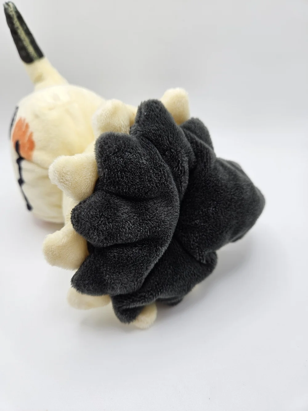 Pokemon Mimikyu TOMY 10
